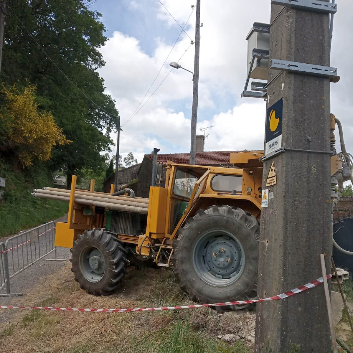 Instalación de tomas de tierra en Narón